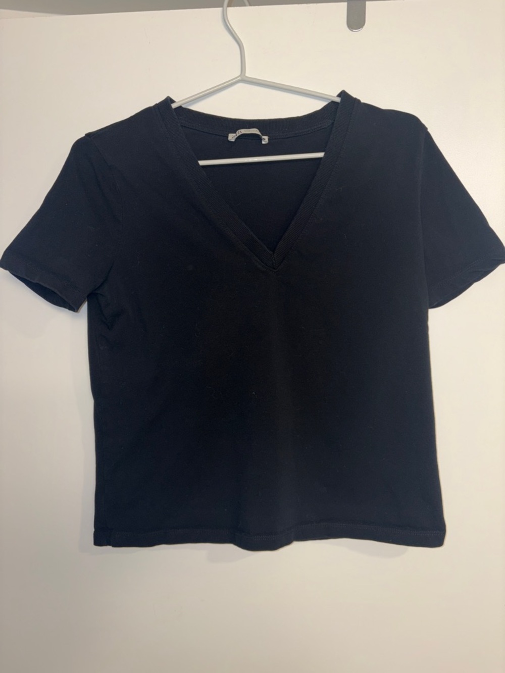 Zara Black V-Neck Short Sleeve Tee
